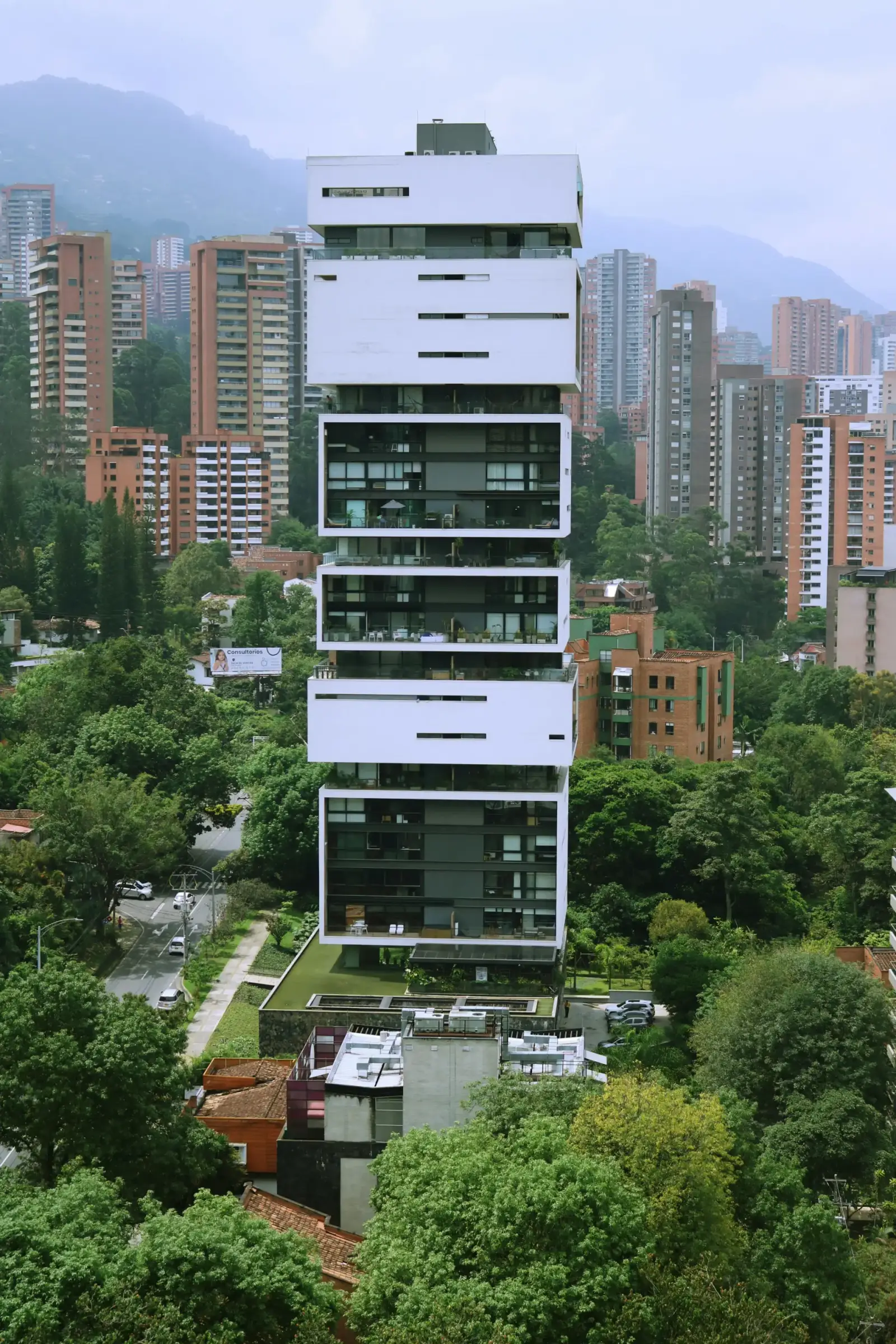 Horizon Realty — Real Estate & Property Management AI voice agent case study