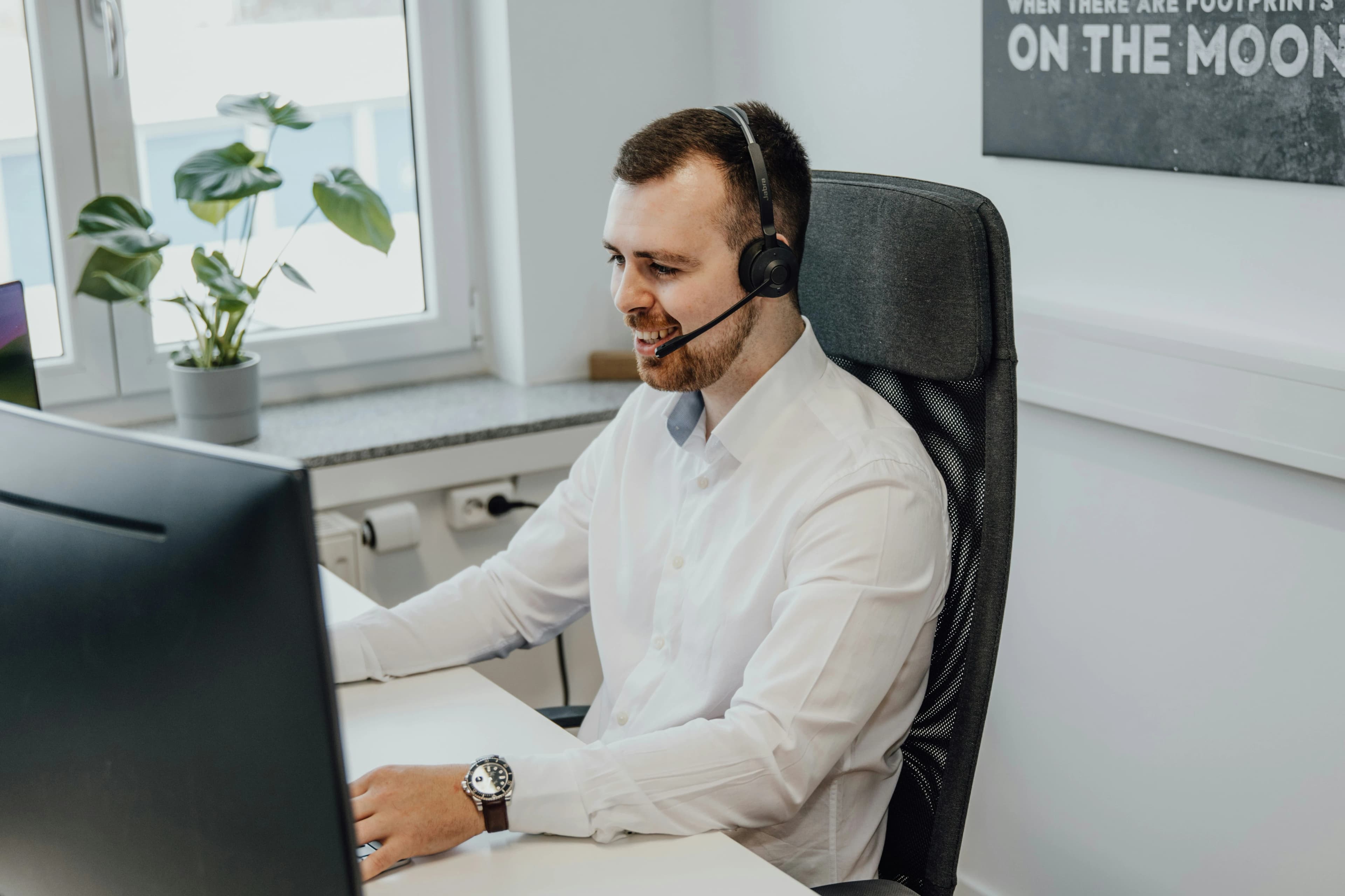 Healthcare hotline support